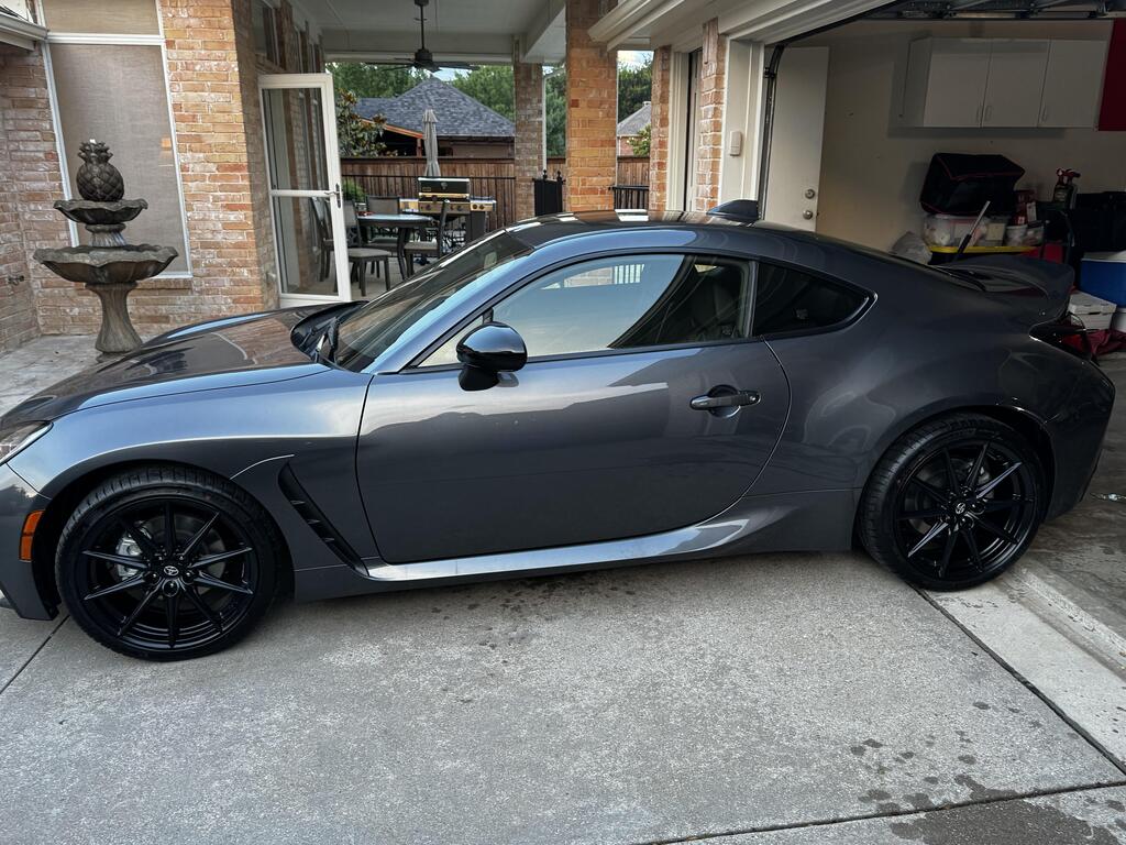 Robert's 2024 Toyota GR86