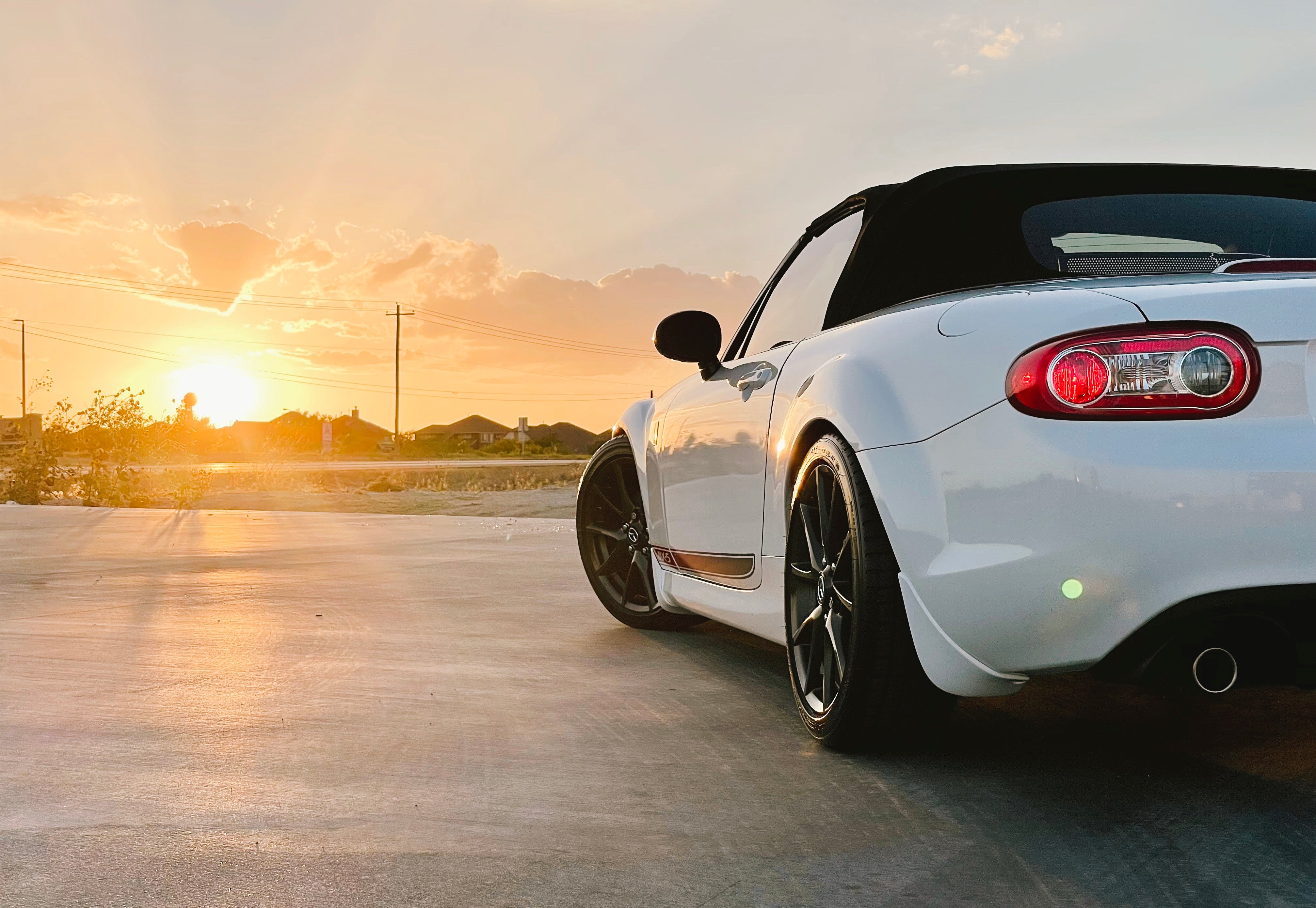 2013 Mazda MX-5 Miata with 25mm Wheel Spacers – Titan Wheel