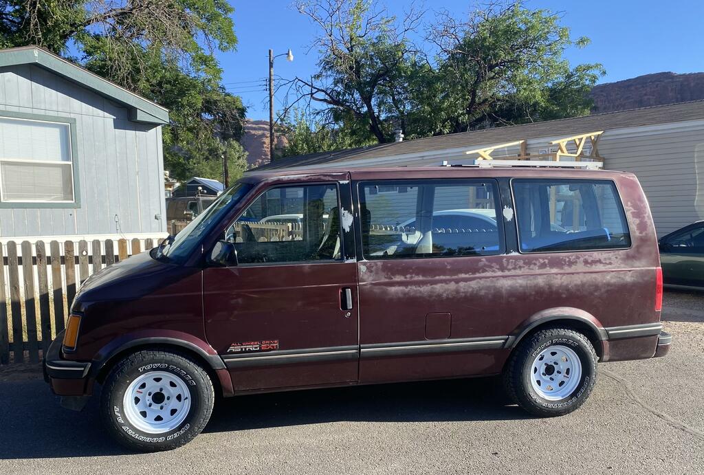 C's 1999 Chevrolet Astro