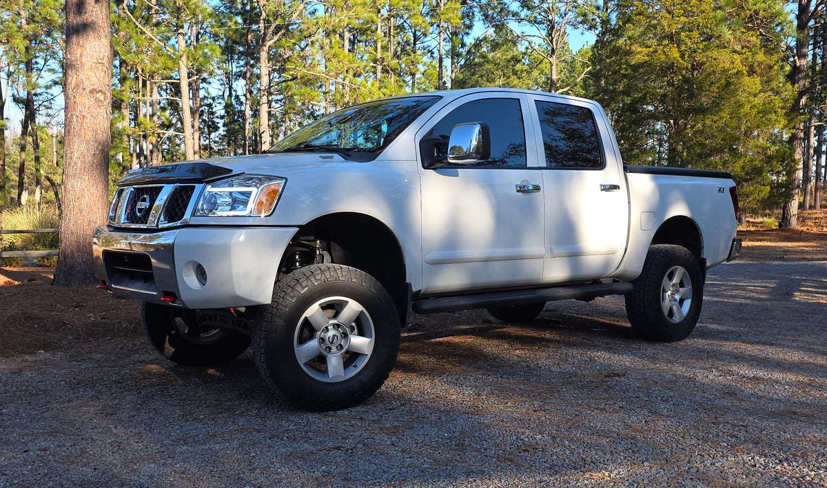 2005 Nissan TITAN